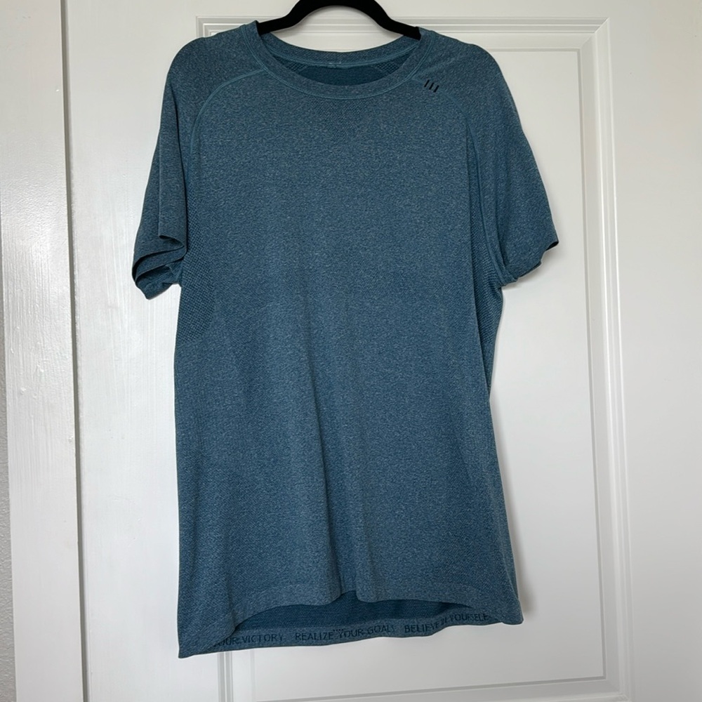 Teal blue/ light blue lululemon metal vent tech size large t shirt